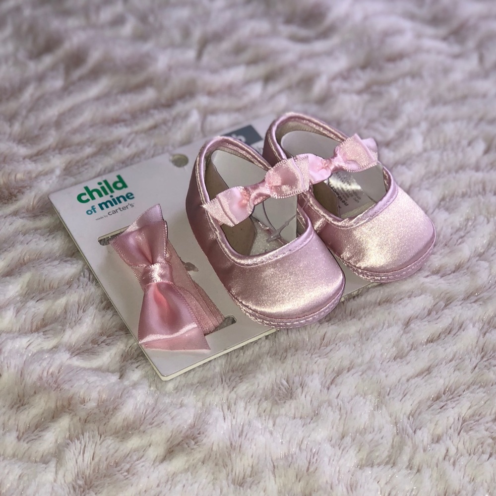 CARTER’S HEADBAND AND SHOE SET